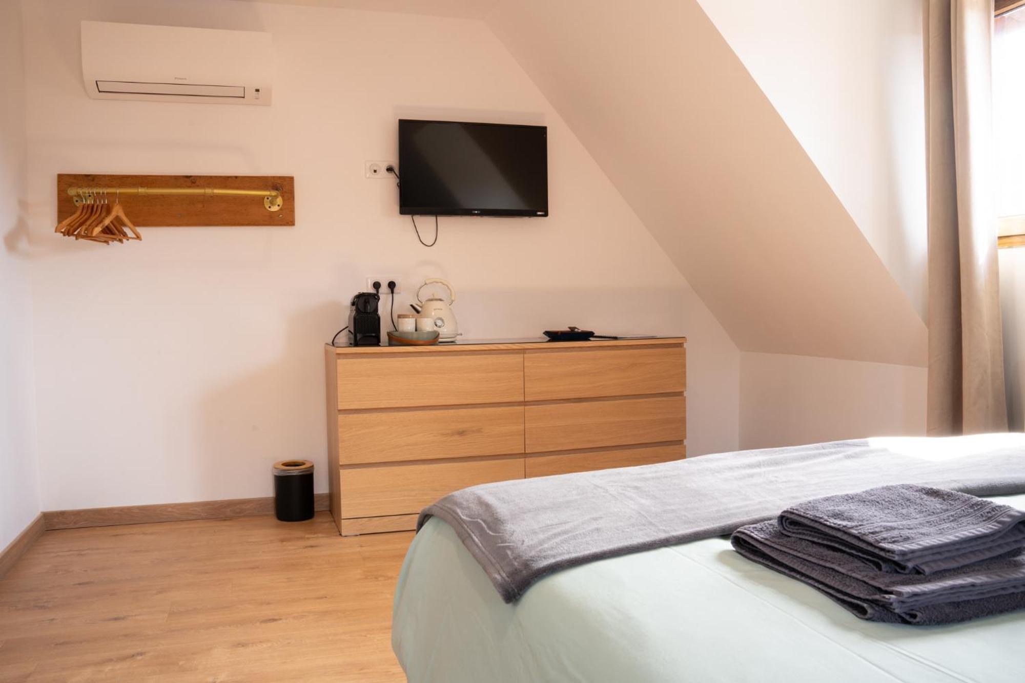 Chambre Rose Des Vents Eguisheim Exterior foto